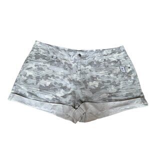 NWT Time & Tru- Gray Camo Shorts